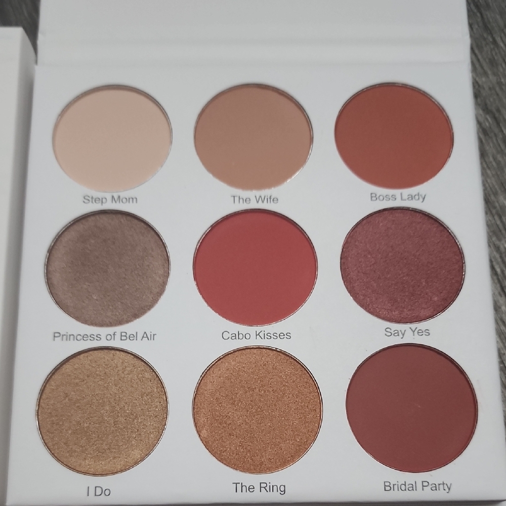 Give Them LaLa Palette
